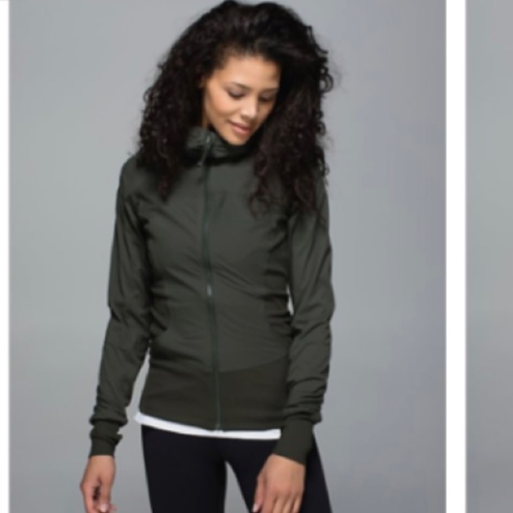 Lululemon In Flux Gator Green Jacket Size 8
